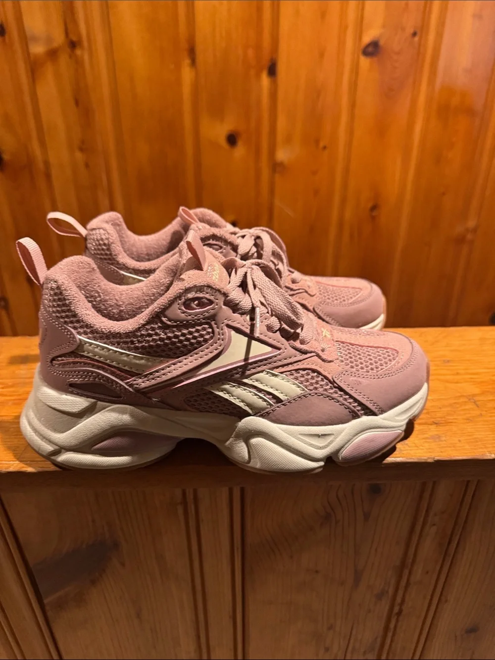 Reebok stylish sneakers